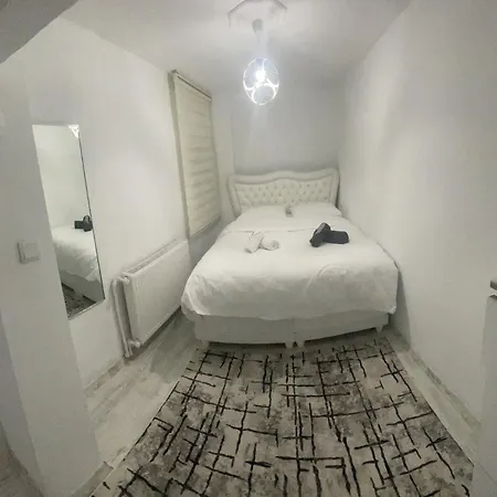 Apartment Tarihi Mekanda Sirin Istanbul