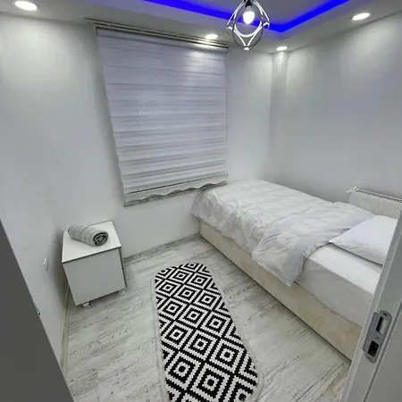 Tarihi Mekanda Sirin Apartamento